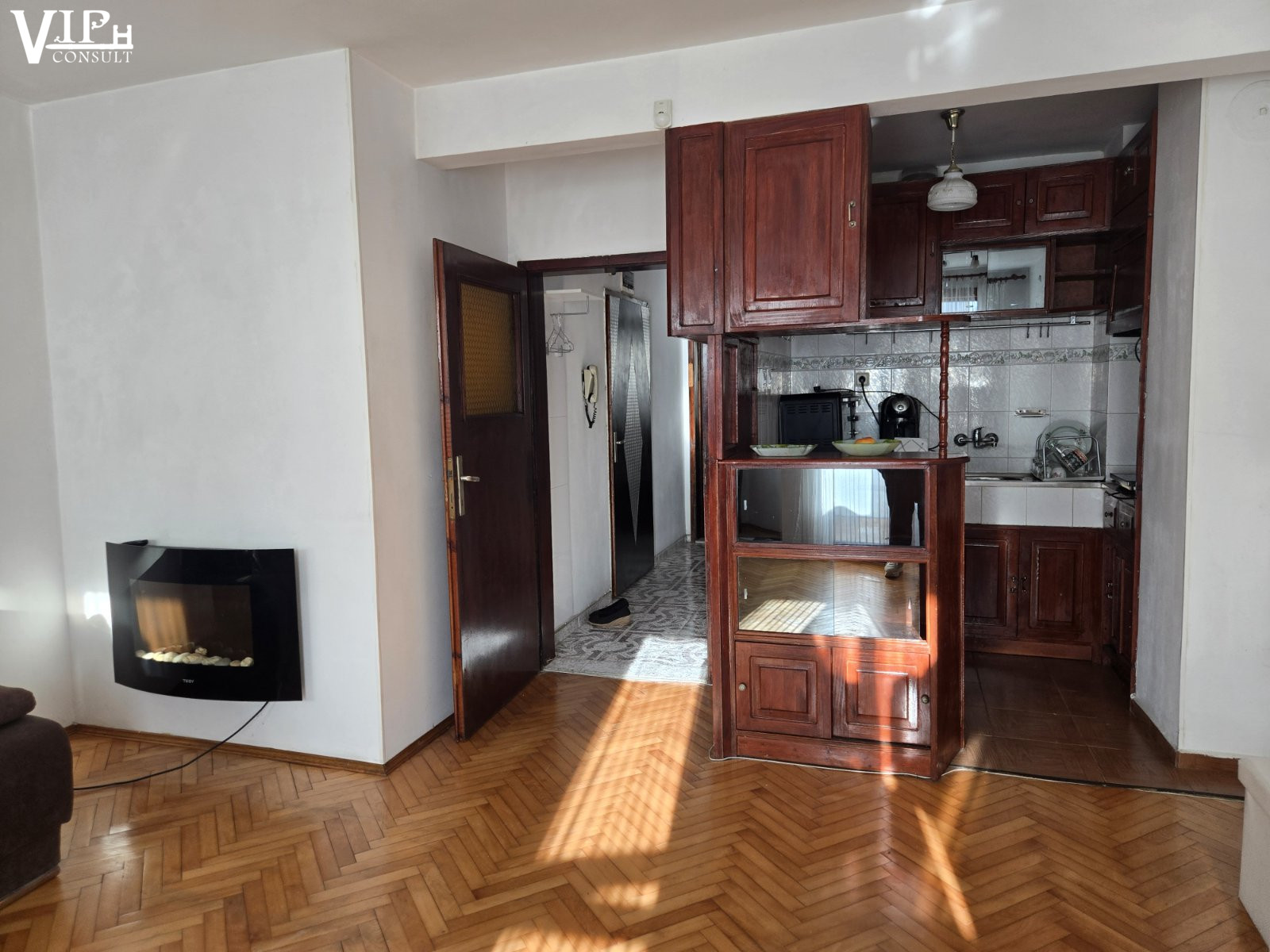 Основна снимка