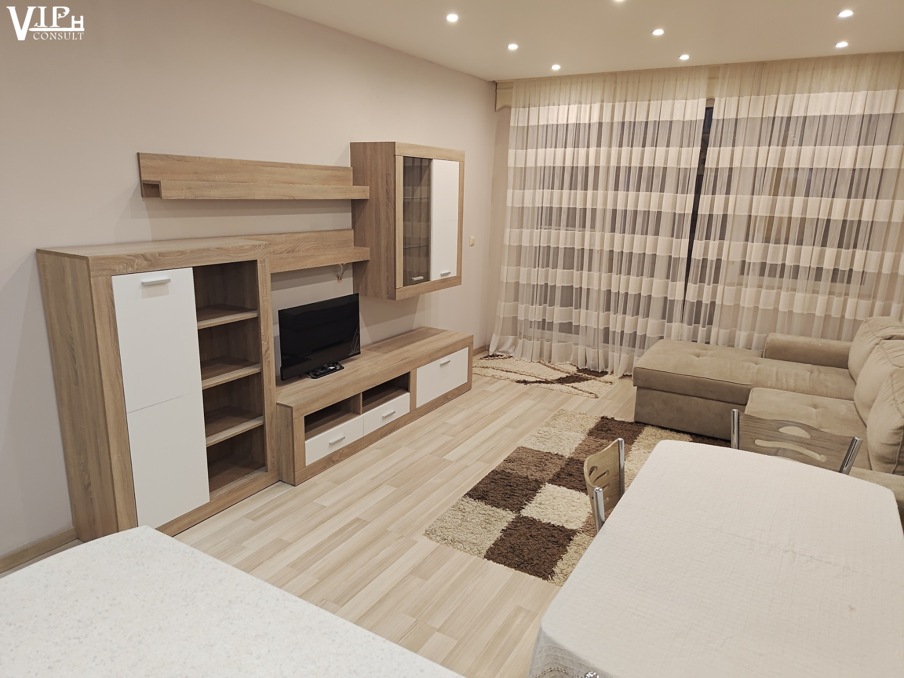 Основна снимка